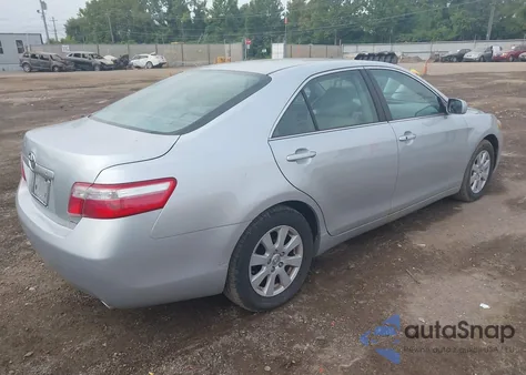 2007 Toyota Camry Xle V6 z USA, uszkodzony, nr VIN 4T1BK46KX7U043990